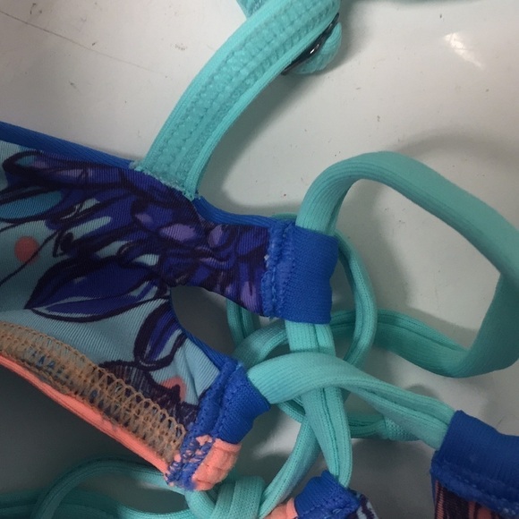 Maaji bikini top NWOT - Picture 2 of 2